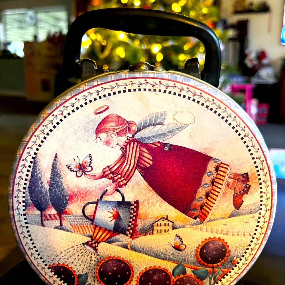 Collector Tin - Picture 2 of 6
